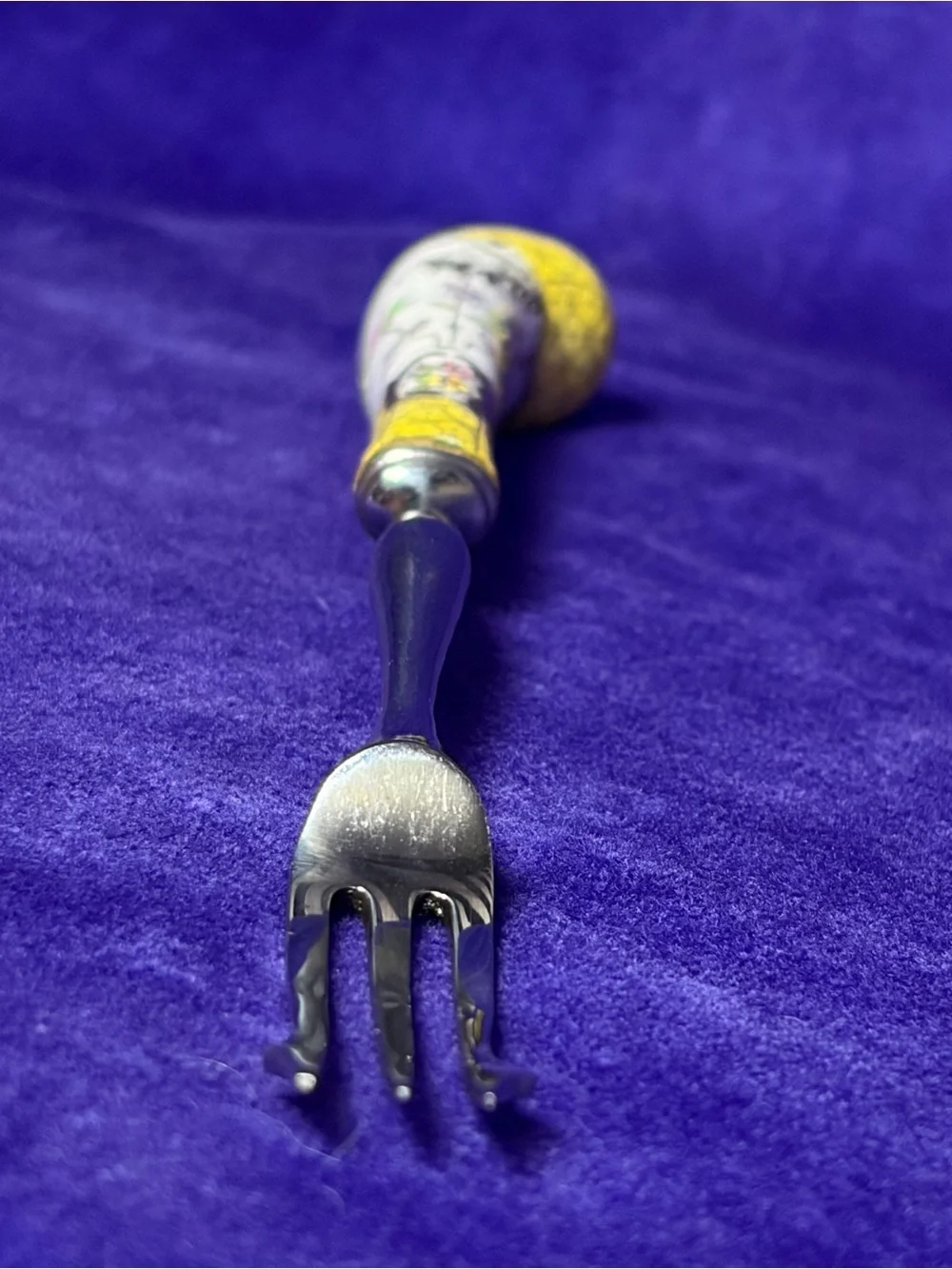 Vintage A.E. Lewis Floraine Shrimp Seafood Fork 8.5